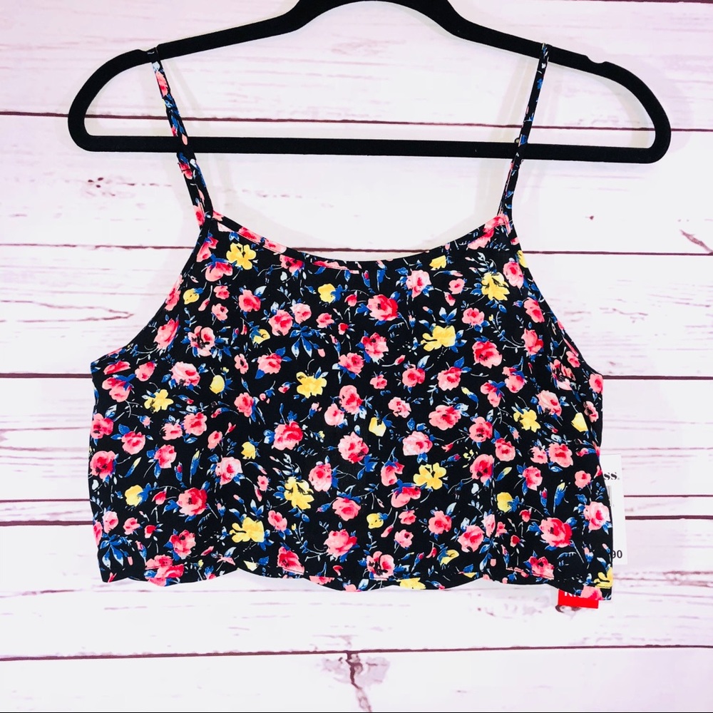 Floral Summer Crop Scalloped Tank from Hot KISS - Picture 2 of 4